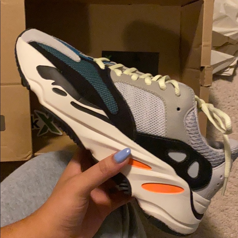 Yeezy 700 wave runner